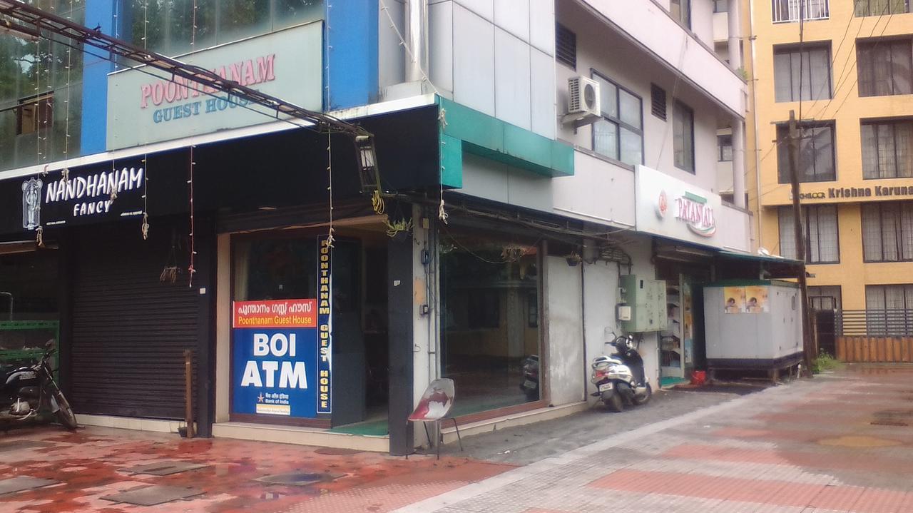 Poonthanam Guest House Guruvayur Bagian luar foto