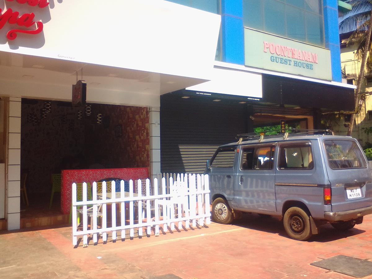 Poonthanam Guest House Guruvayur Bagian luar foto